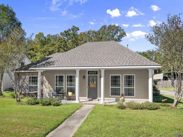 1037 Redwood Dr, Denham Springs, LA 70726