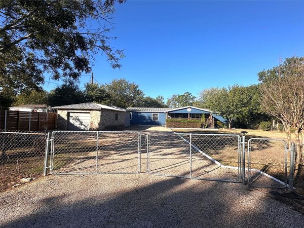 305 Cougar Ave N, Cedar Park, TX 78613