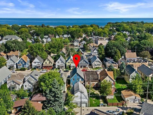 2975 S Kinnickinnic AVENUE, Milwaukee, WI 53207