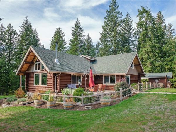 14305 N West Newman Lake Rd, Newman Lake, WA 99025