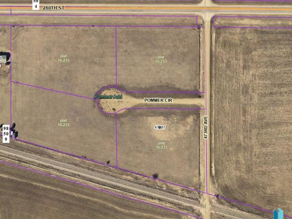 2 Pommer Cir, Worthing, SD 57077