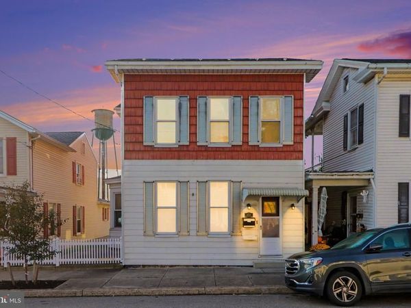 454 UNION STREET, MILLERSBURG, PA 17061