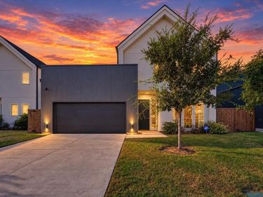 834 Mcbroom Street, Dallas, TX 75212