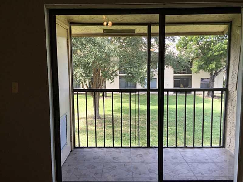21955 Tidewater Terrace, Unit 208, Boca Raton, FL 33433 Photo