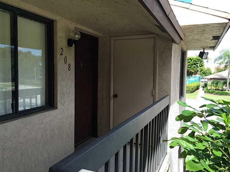 21955 Tidewater Terrace, Unit 208, Boca Raton, FL 33433 Photo