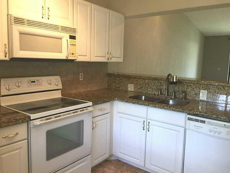 21955 Tidewater Terrace, Unit 208, Boca Raton, FL 33433 Photo