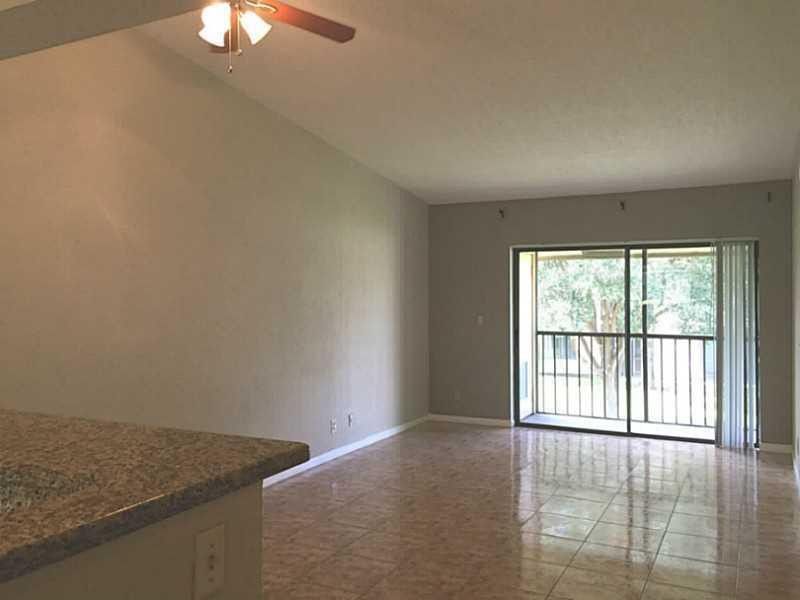 21955 Tidewater Terrace, Unit 208, Boca Raton, FL 33433 Photo