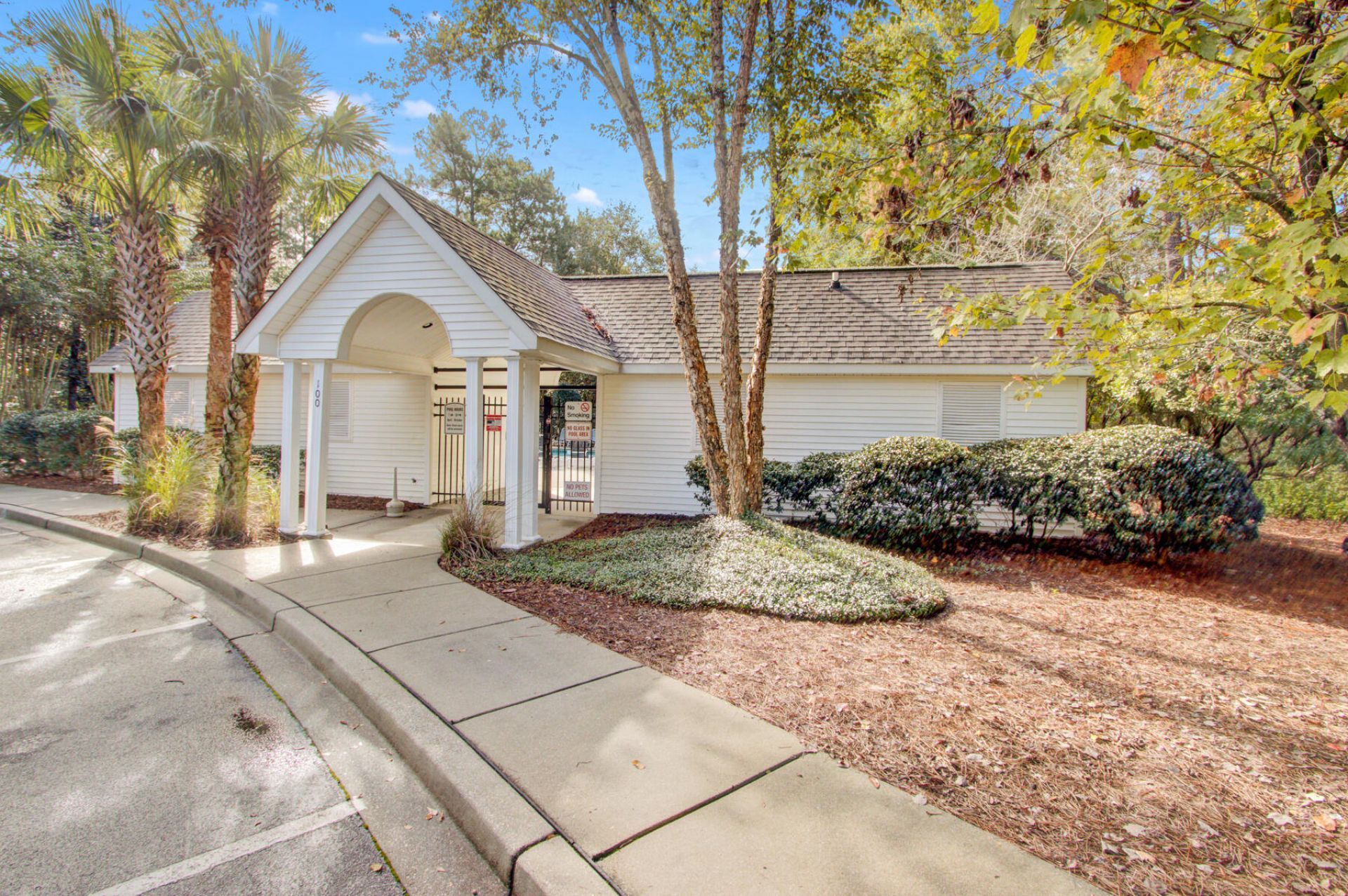 901 Elm Hall Circle Photo 31