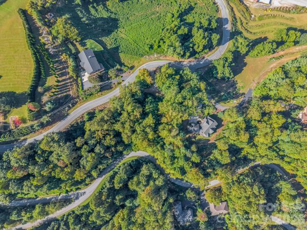 999 Falkirk Way , Zirconia, NC 28790