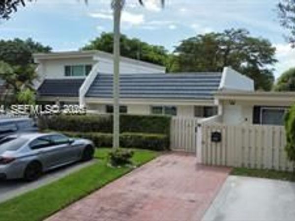 8232 SW 81st Ter , Unit 8232, Miami, FL 33143