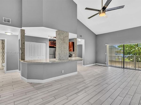 3417 NW 44th St , Unit 201, Oakland Park, FL 33309