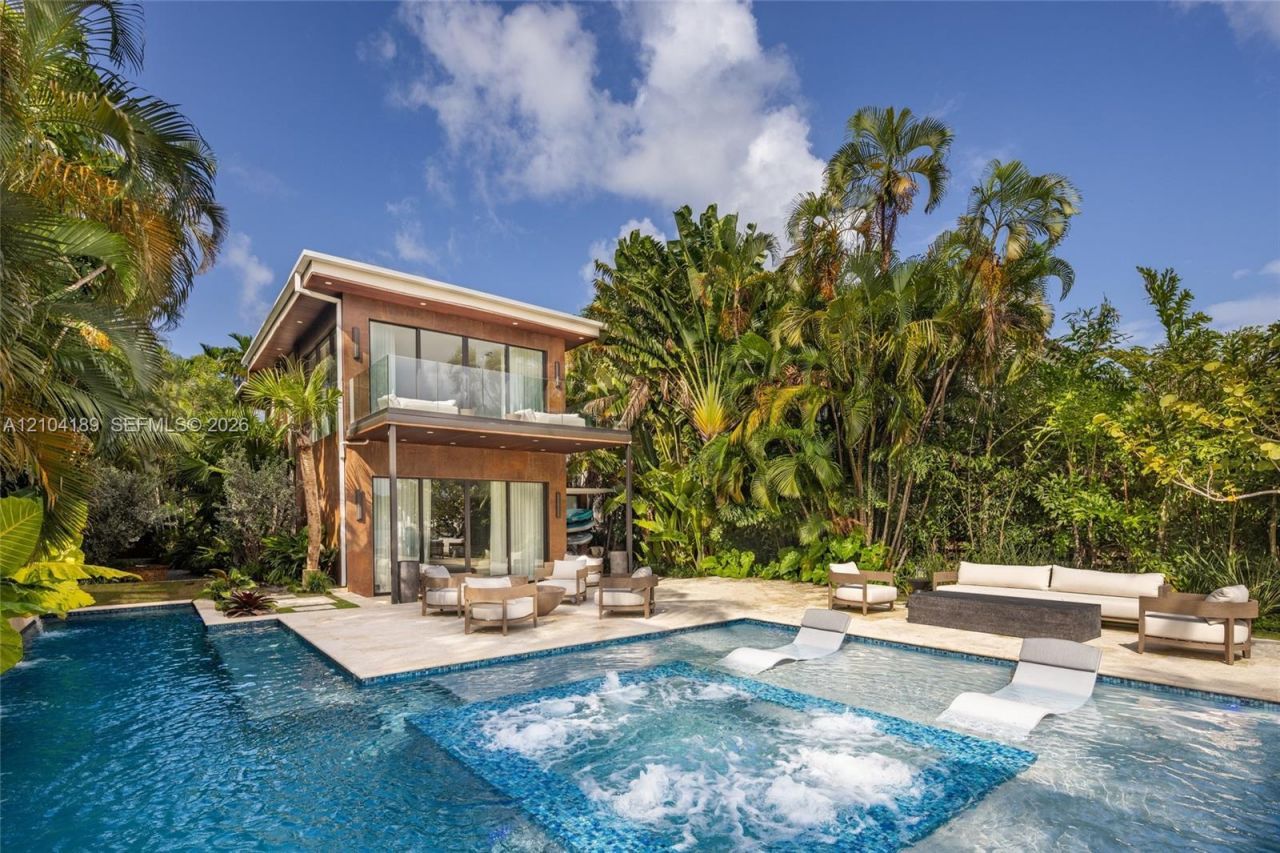 250 S Hibiscus Dr, Miami Beach, FL 33139 Photo