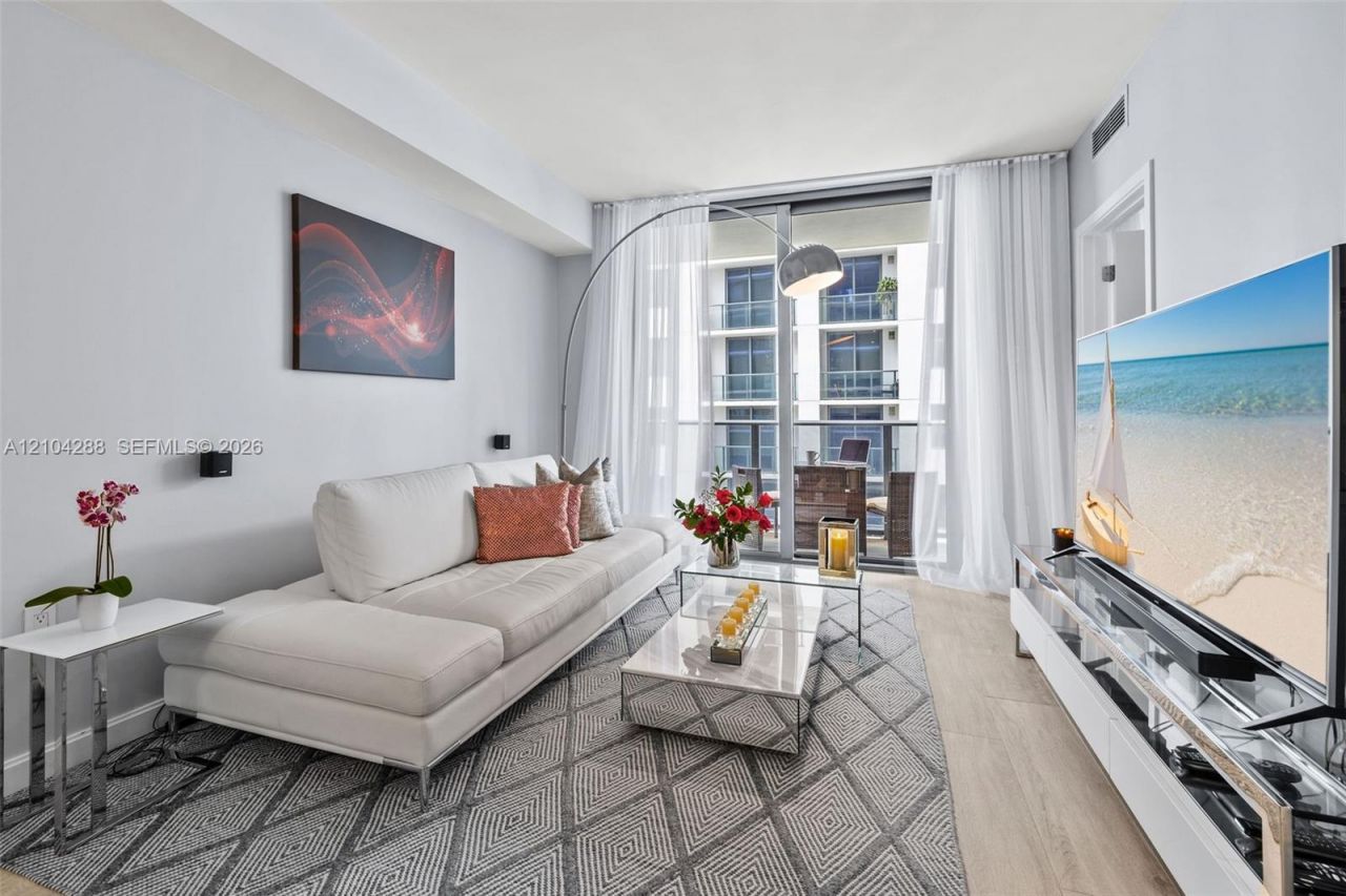 55 SW 9th St, Unit 2309, Miami, FL 33130 Photo