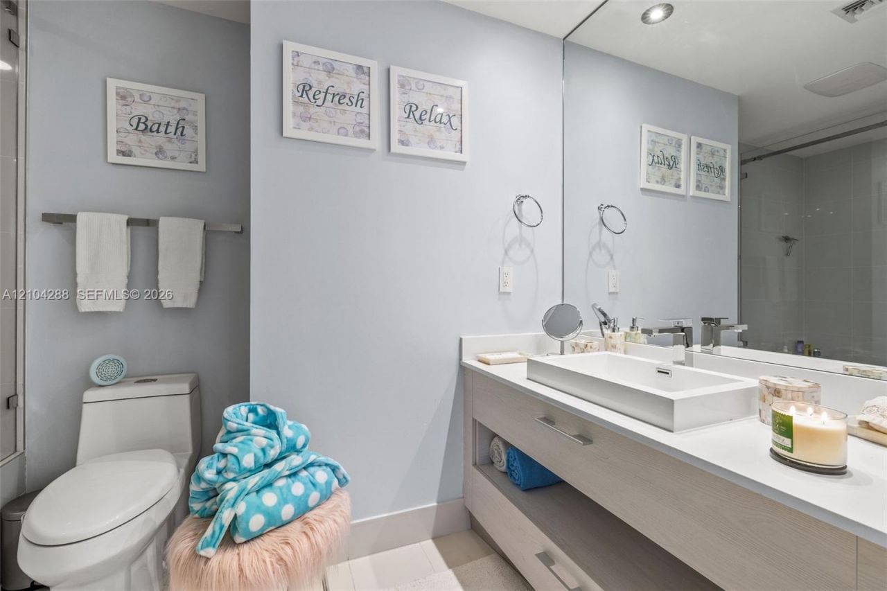 55 SW 9th St, Unit 2309, Miami, FL 33130 Photo