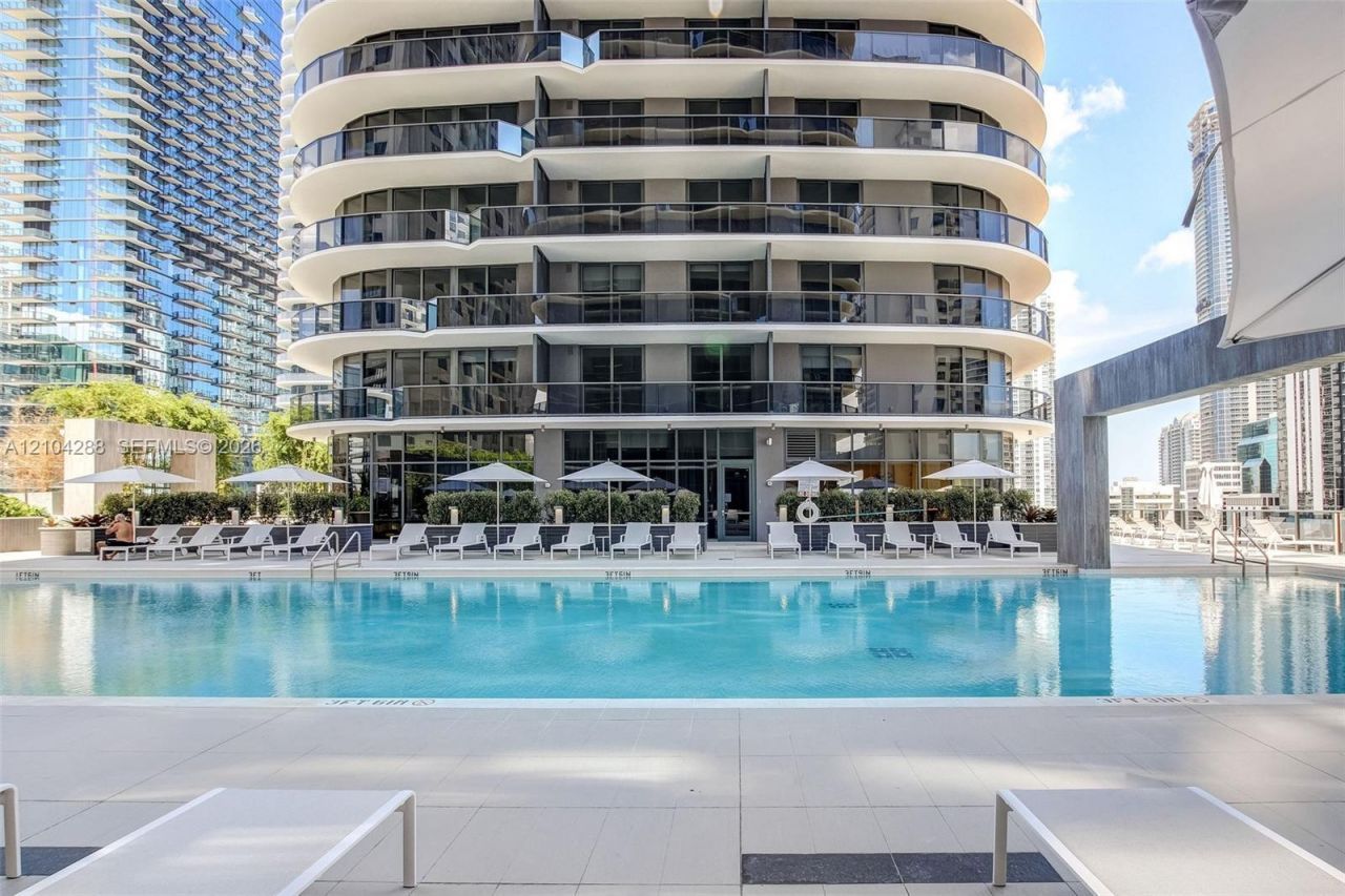55 SW 9th St, Unit 2309, Miami, FL 33130 Photo