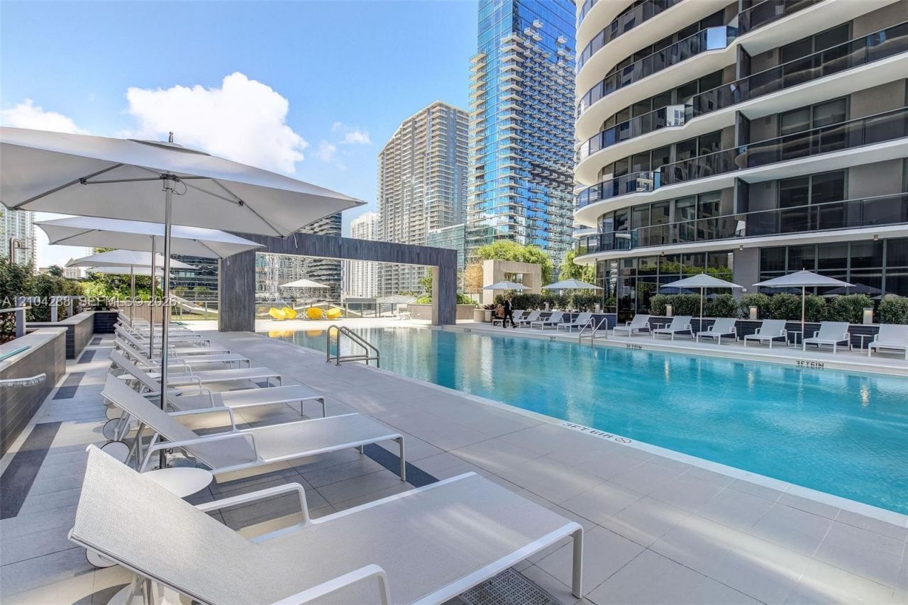 55 SW 9th St, Unit 2309, Miami, FL 33130 Photo