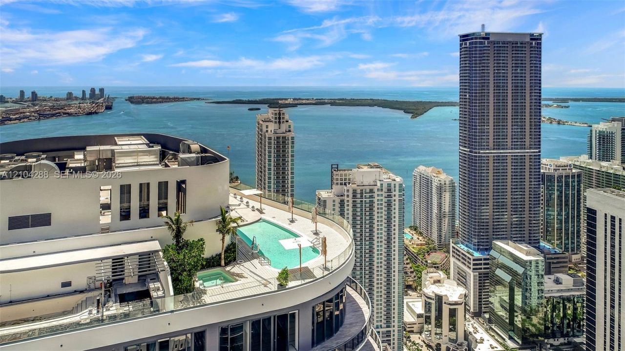55 SW 9th St, Unit 2309, Miami, FL 33130 Photo