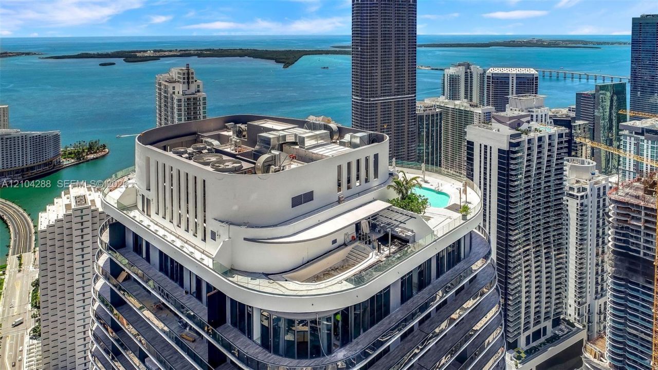 55 SW 9th St, Unit 2309, Miami, FL 33130 Photo