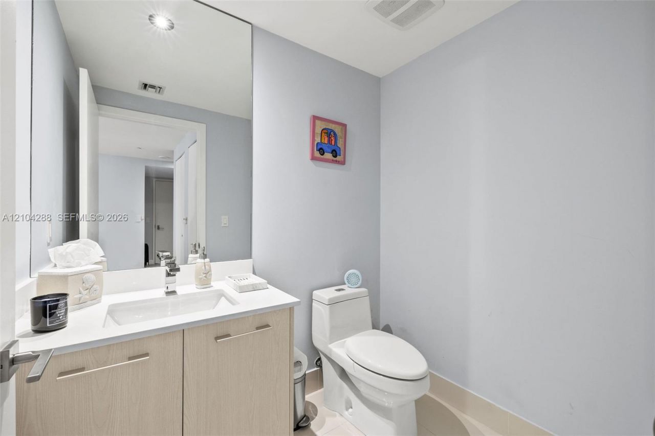 55 SW 9th St, Unit 2309, Miami, FL 33130 Photo