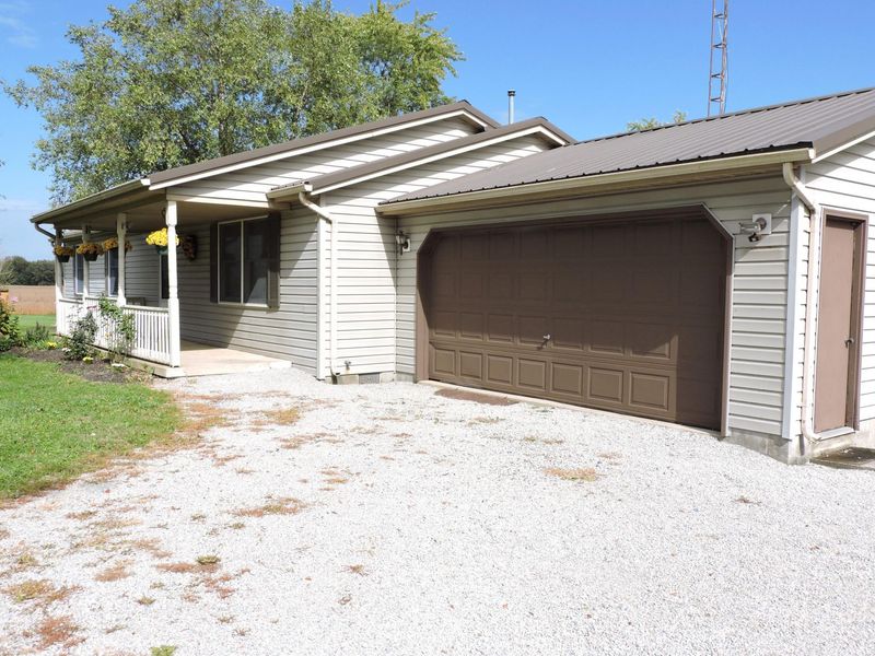 15058 Glynwood New Knoxville Road, Saint Marys, OH 45885 Photo 3