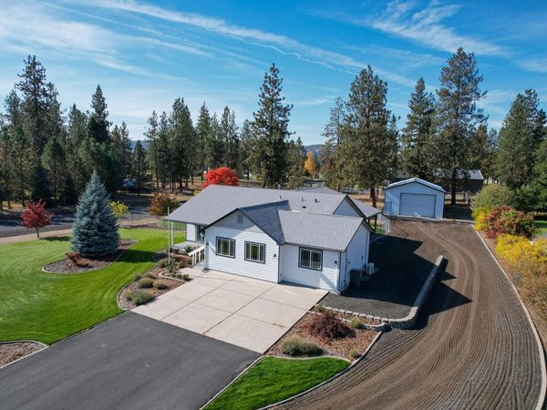 6184 N Khloe Ct, Nine Mile Falls, WA 99026