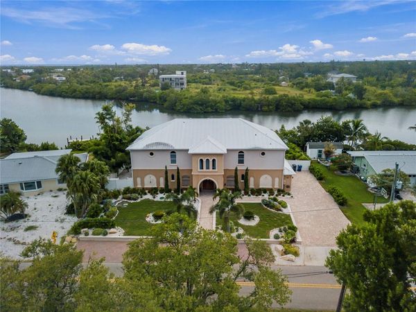 908 BAYSHORE DRIVE , TERRA CEIA, FL 34250