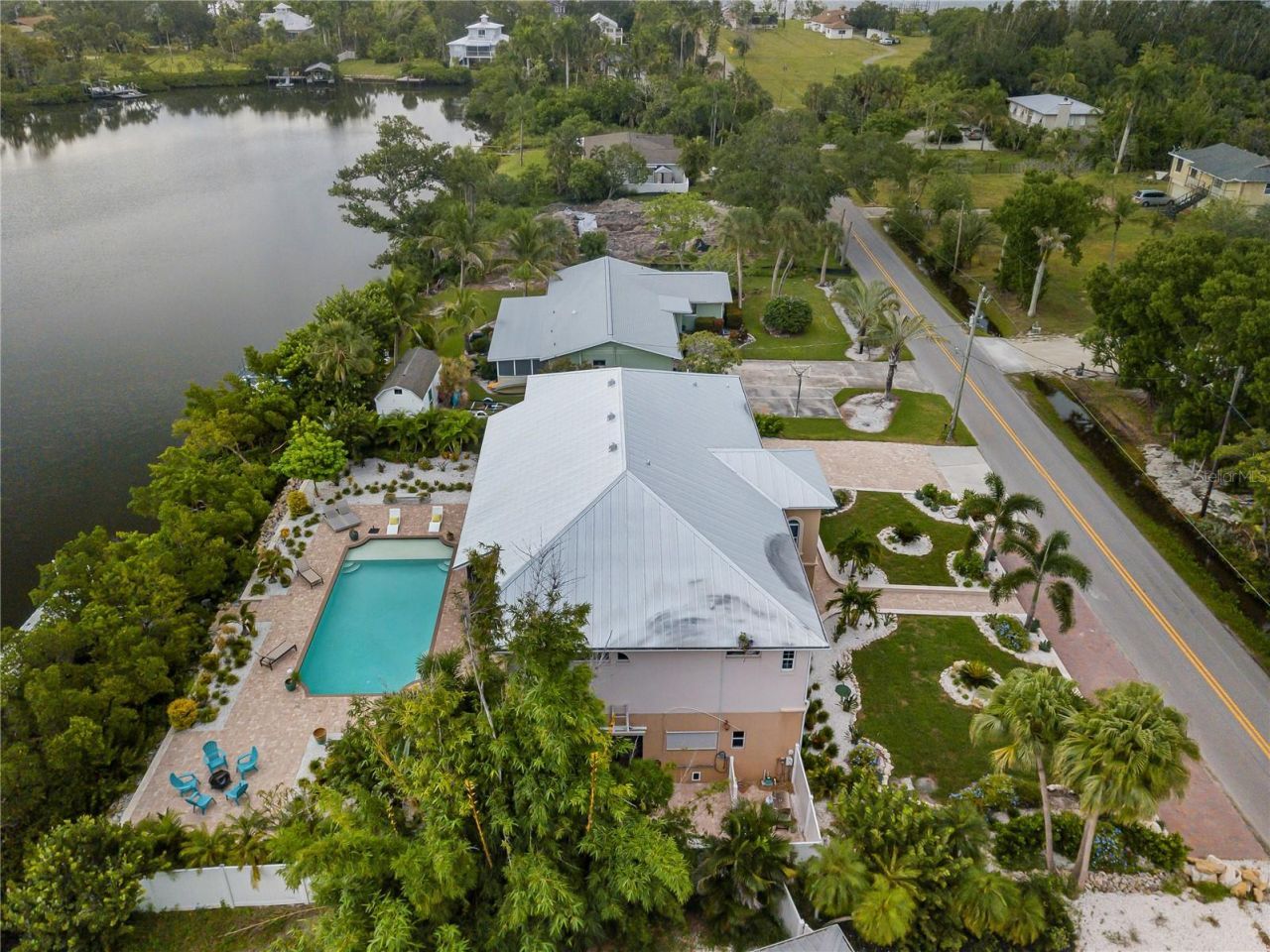 908 Bayshore Drive, Terra Ceia, FL 34250 Photo