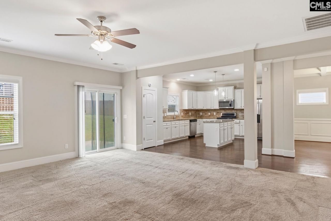 555 Caladium Way  Photo 11