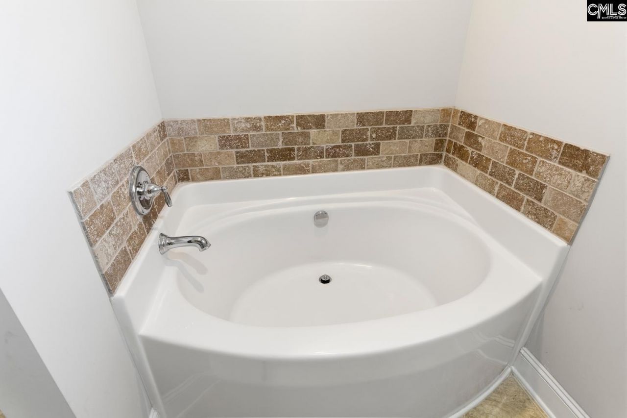 555 Caladium Way  Photo 23