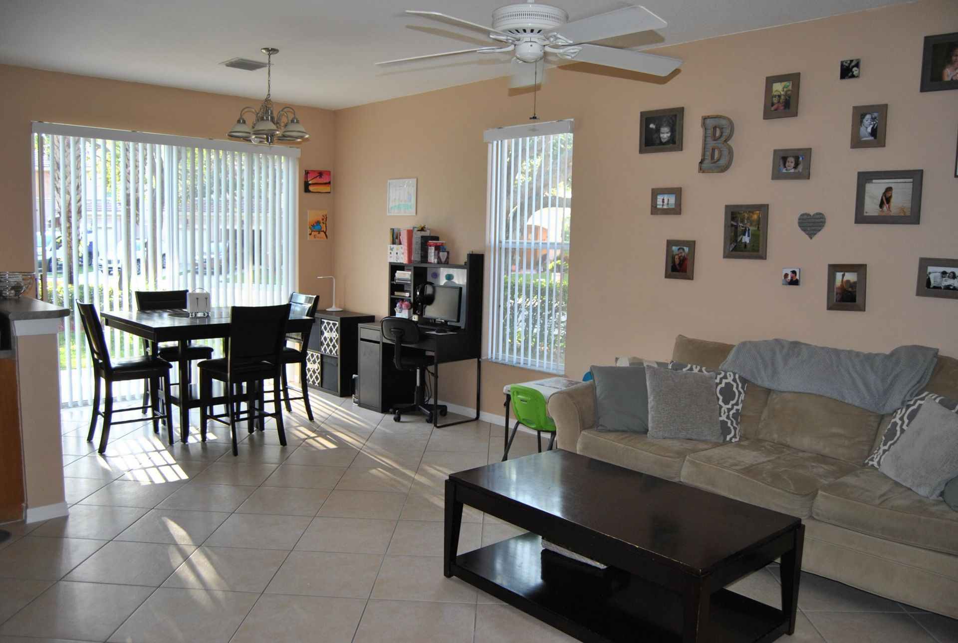 401 Rainbow Springs Terrace, Royal Palm Beach, FL 33411 Photo