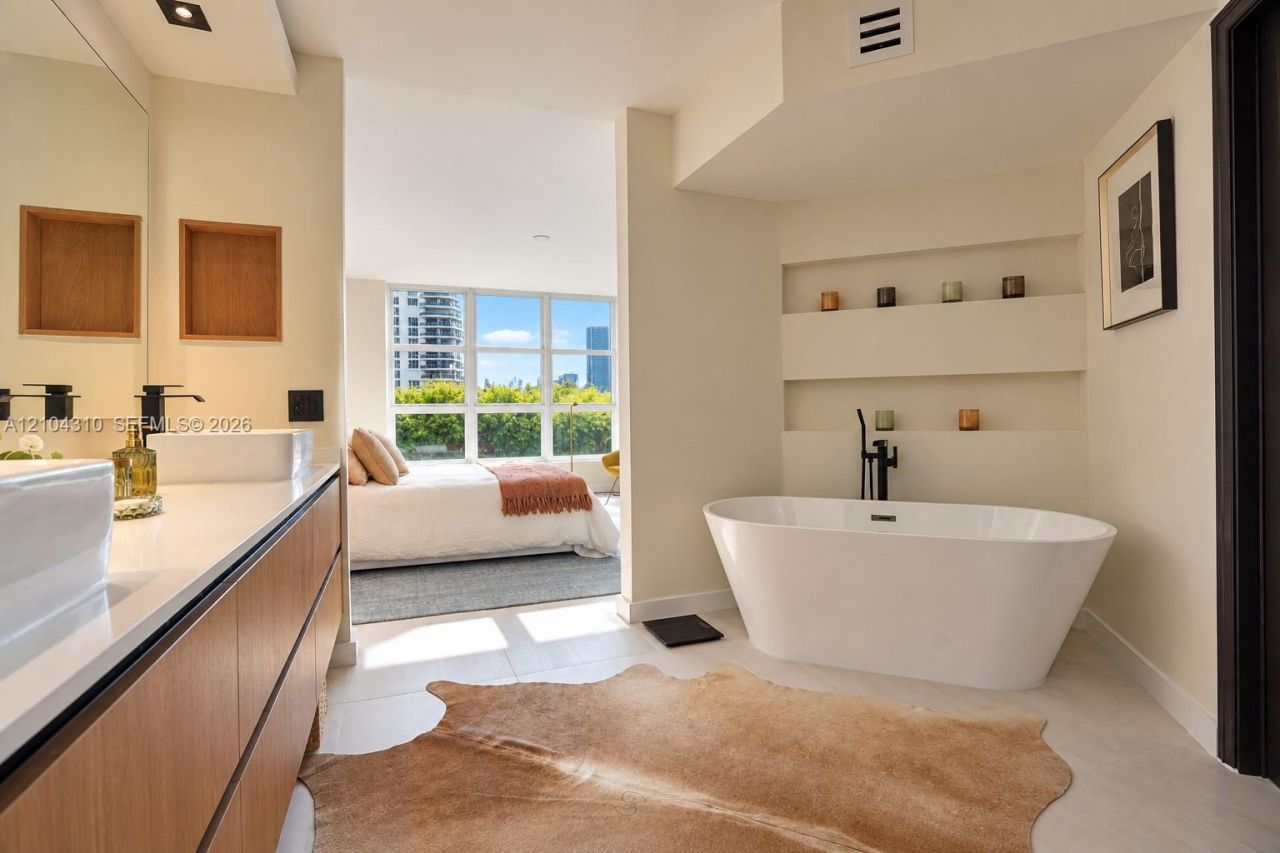 3530 Mystic Pointe Dr , Unit 415, Aventura, FL 33180 Photo