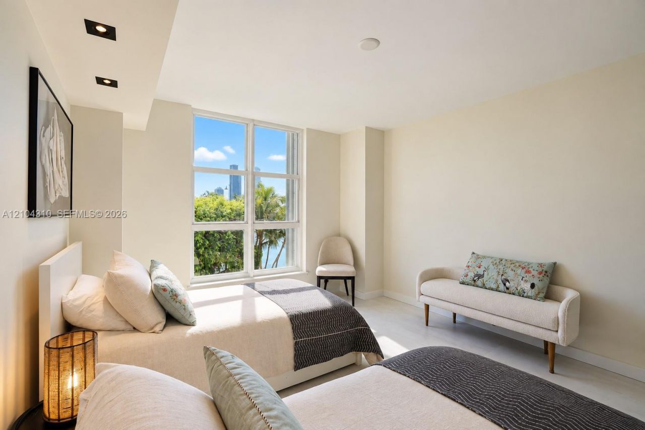 3530 Mystic Pointe Dr , Unit 415, Aventura, FL 33180 Photo