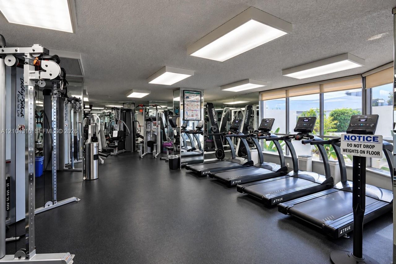 3530 Mystic Pointe Dr , Unit 415, Aventura, FL 33180 Photo
