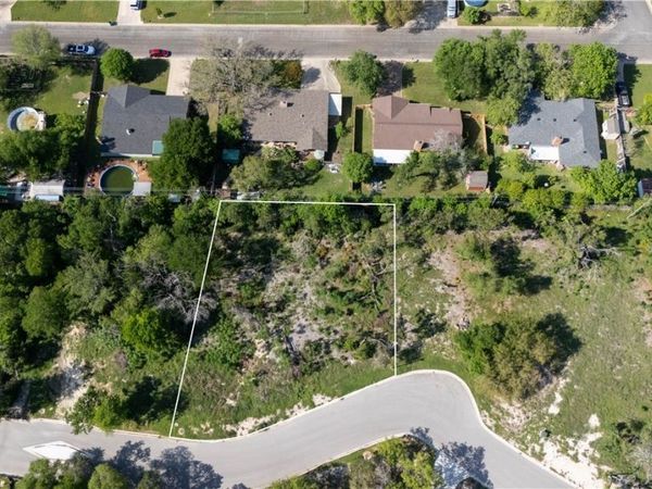 520 E 25th Street , Belton, TX 76513