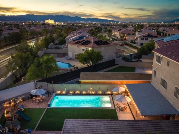 10749 Aphrodite Street, Las Vegas, NV 89183