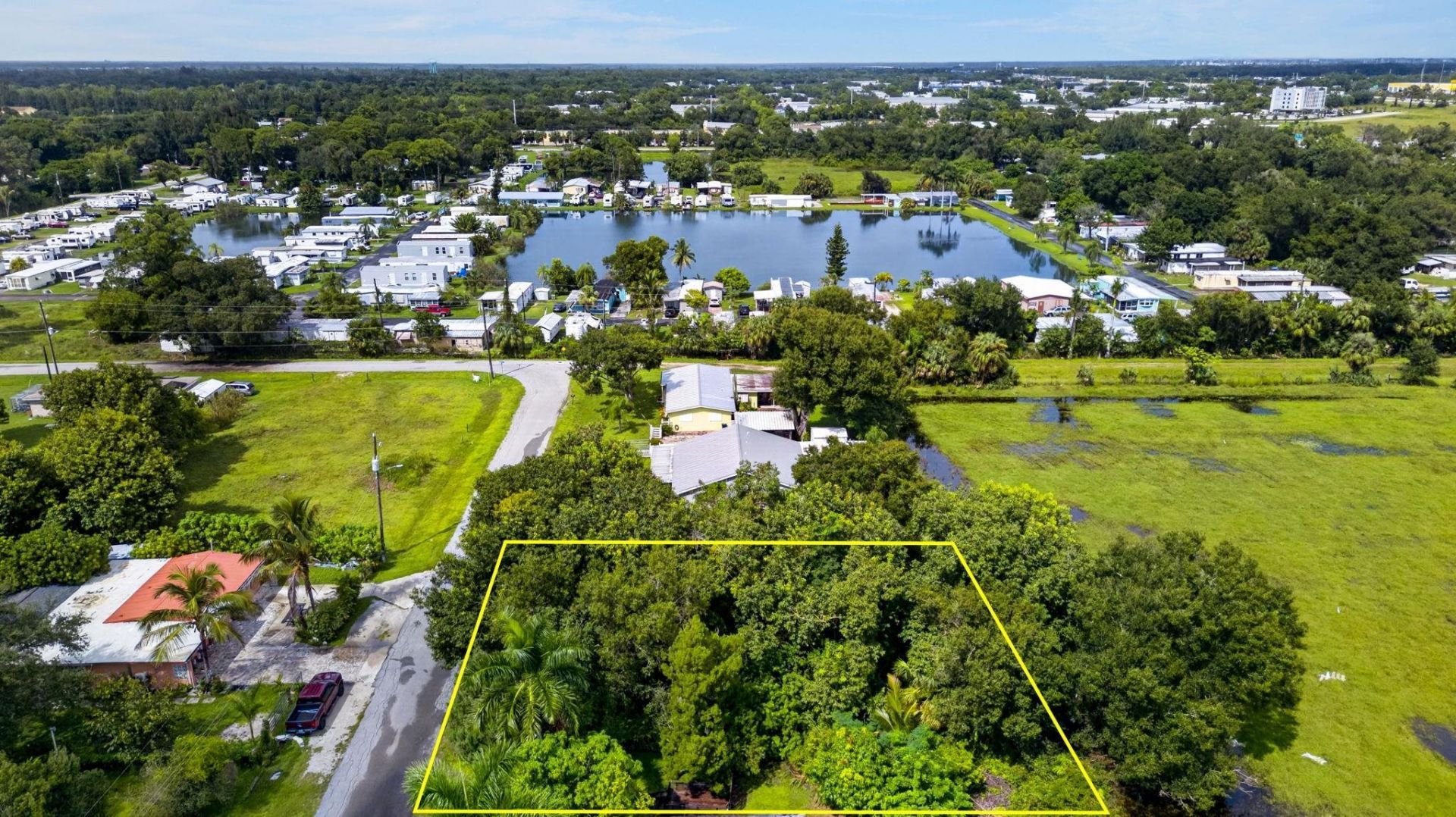 2566 Dryden Cir, Fort Myers, FL 33905 Photo