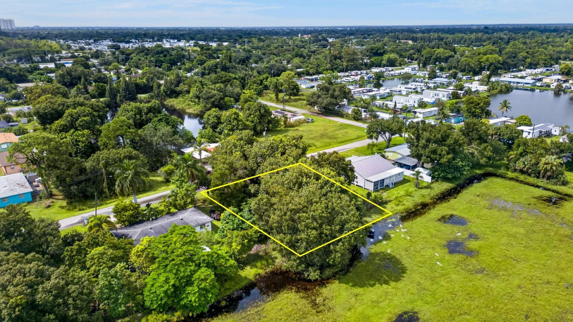 2566 Dryden Cir, Fort Myers, FL 33905 Photo