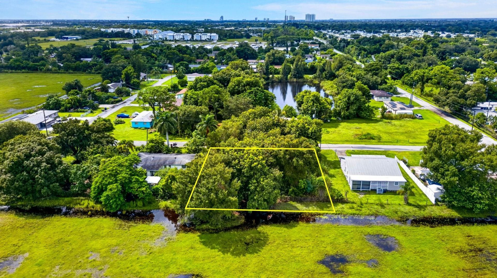 2566 Dryden Cir, Fort Myers, FL 33905 Photo