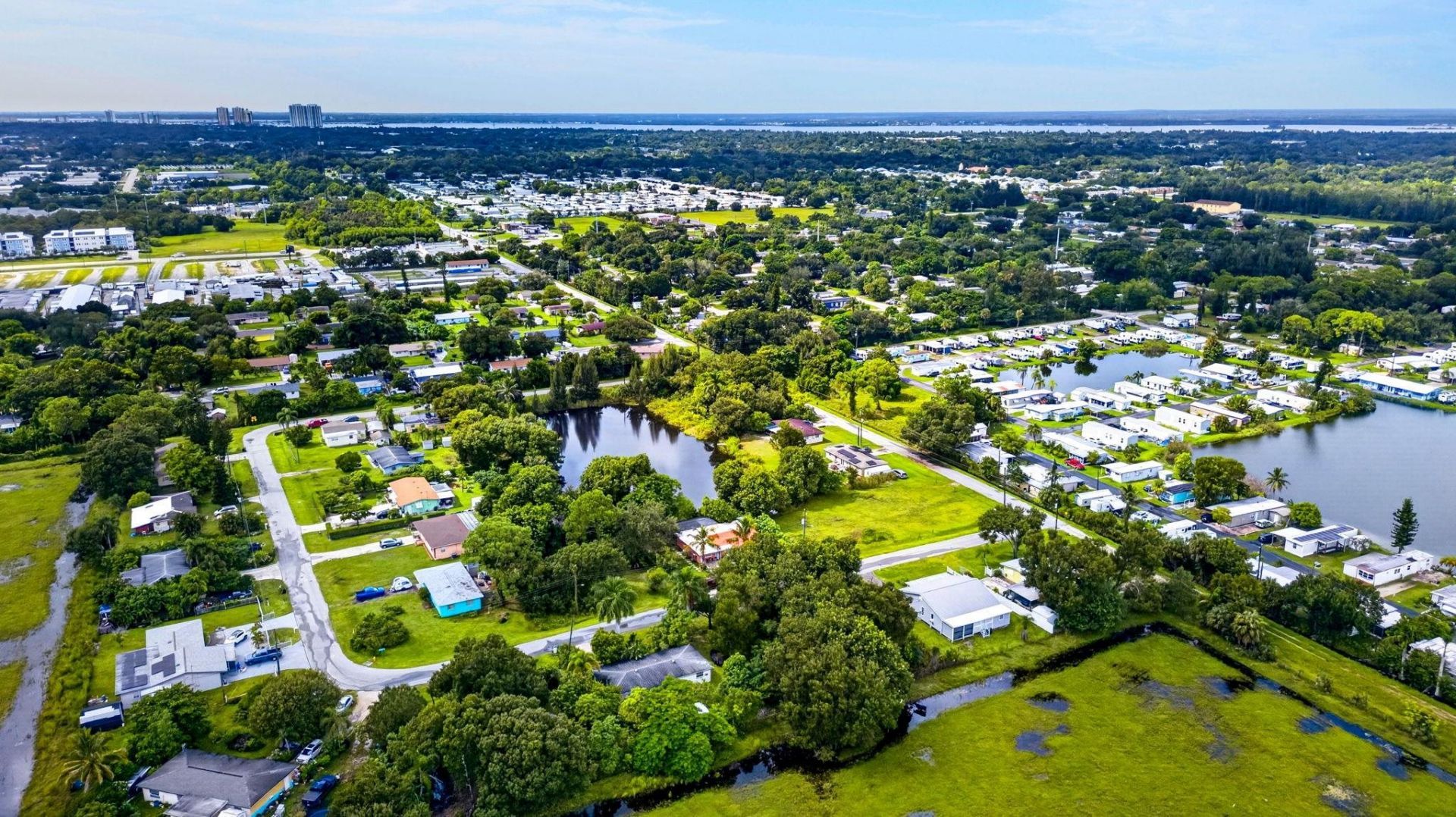 2566 Dryden Cir, Fort Myers, FL 33905 Photo