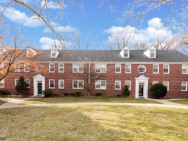 495 Main St, Unit D1, Chatham, NJ 07928
