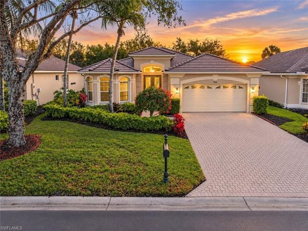 4828 Cerromar DR , NAPLES, FL 34112