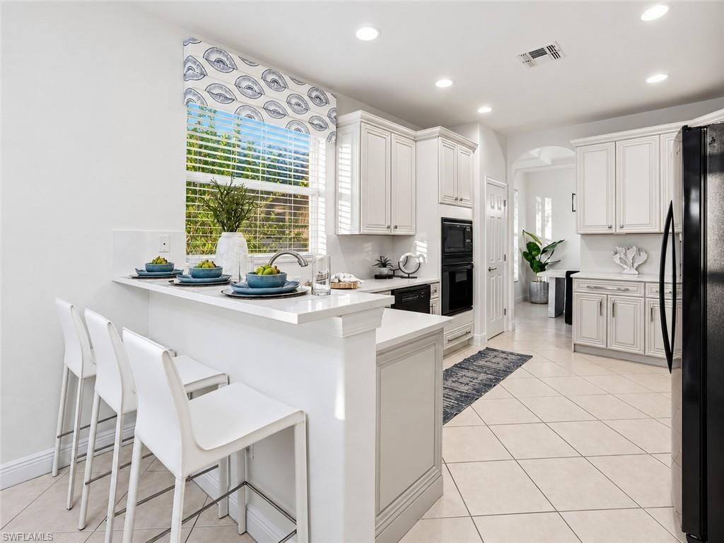 4828 Cerromar Dr , Naples, FL 34112 Photo