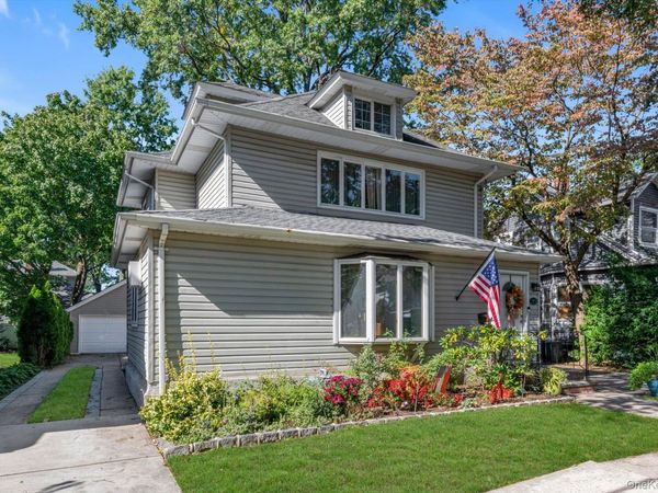 48 Emerson Avenue , Floral Park, NY 11001