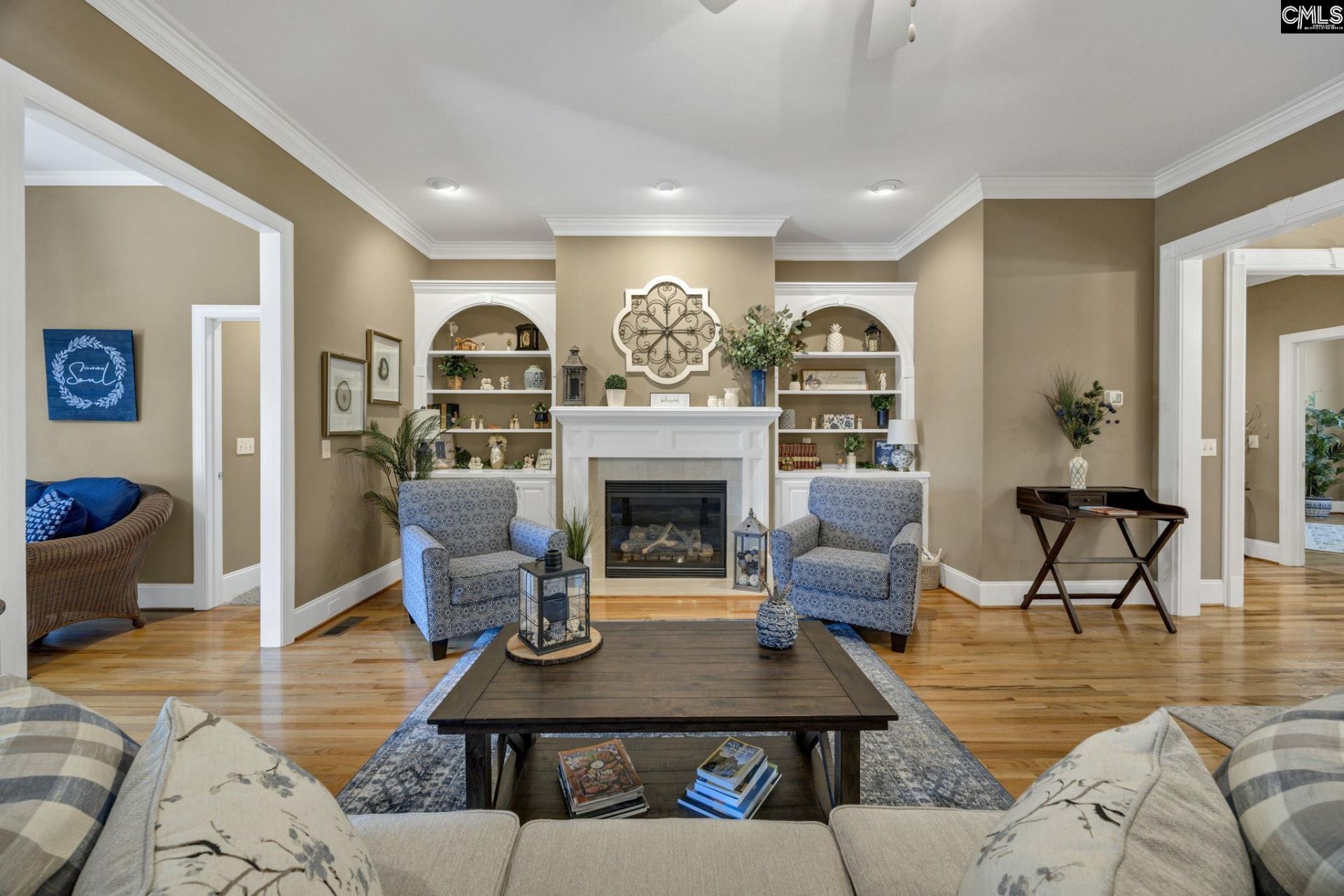 8 Greenside Lane  Photo 10