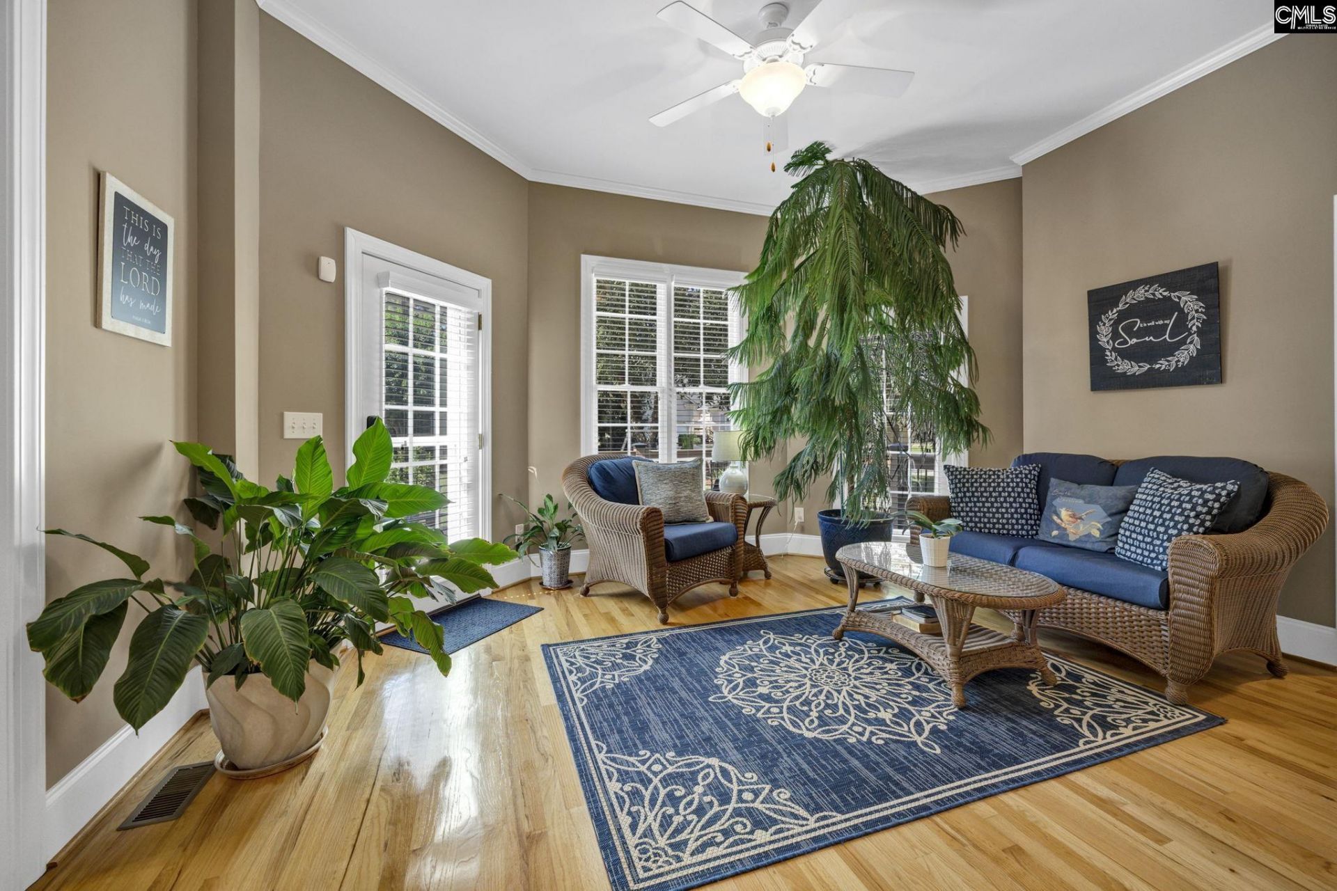 8 Greenside Lane  Photo 11