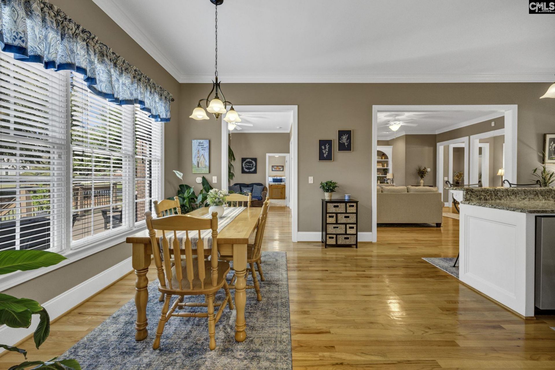 8 Greenside Lane  Photo 12