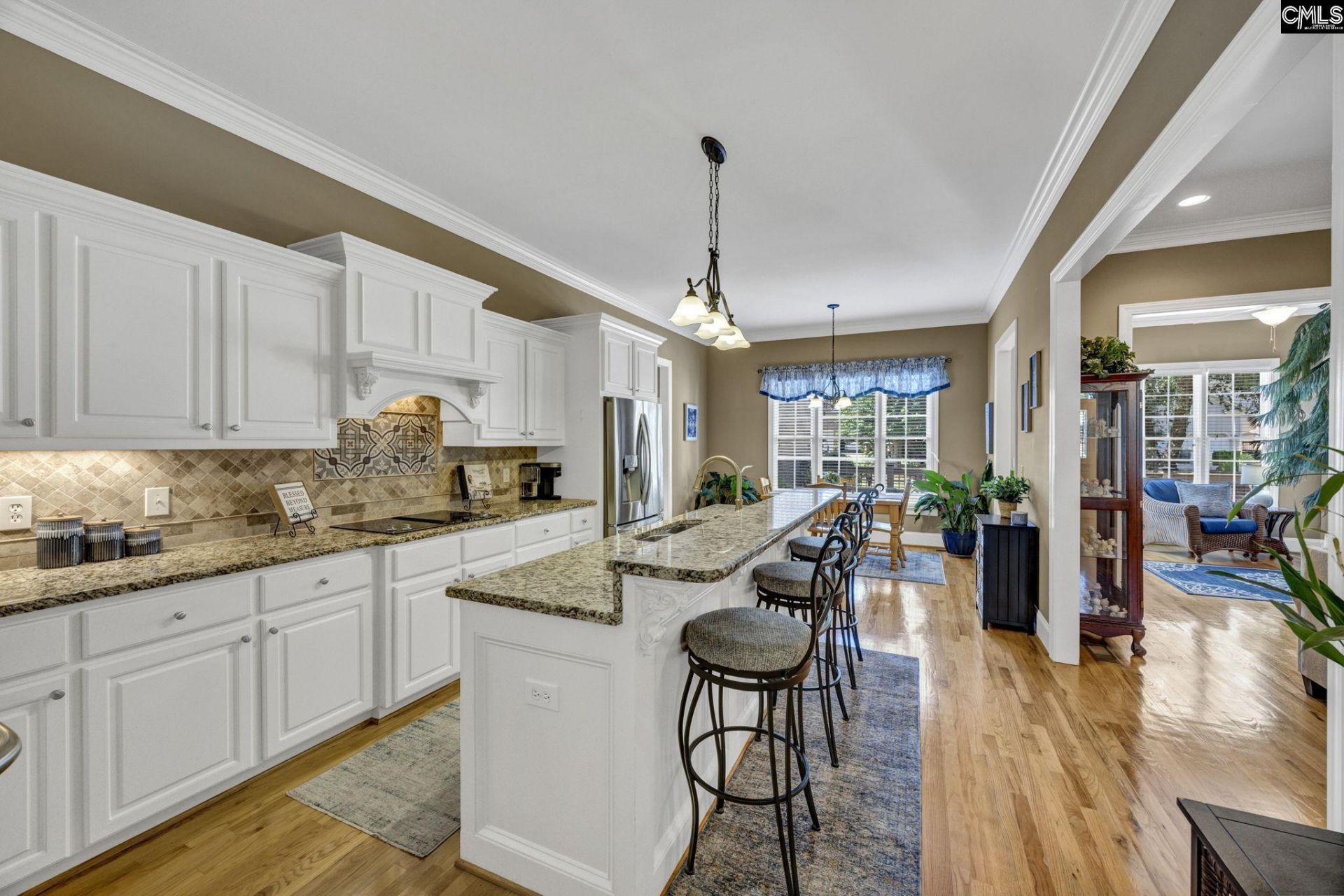 8 Greenside Lane  Photo 15