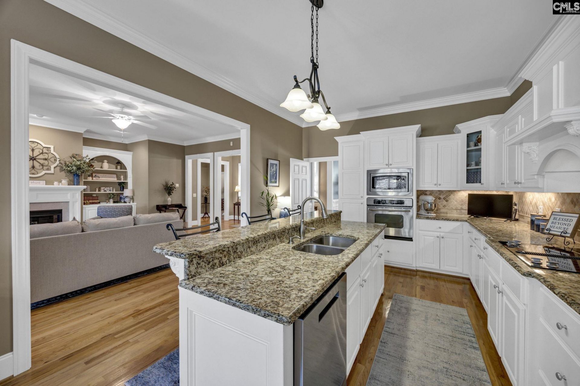 8 Greenside Lane  Photo 17