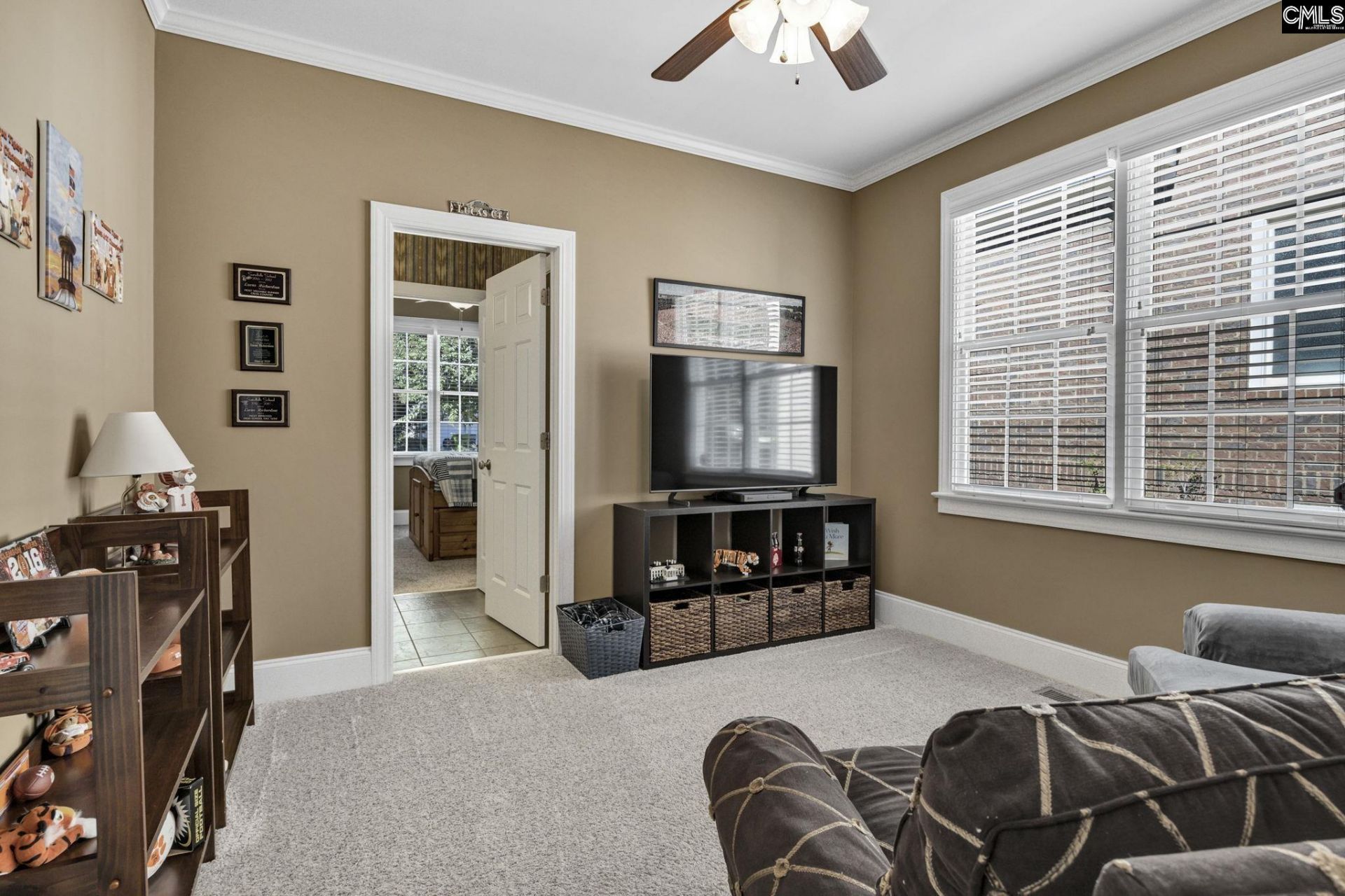 8 Greenside Lane  Photo 32