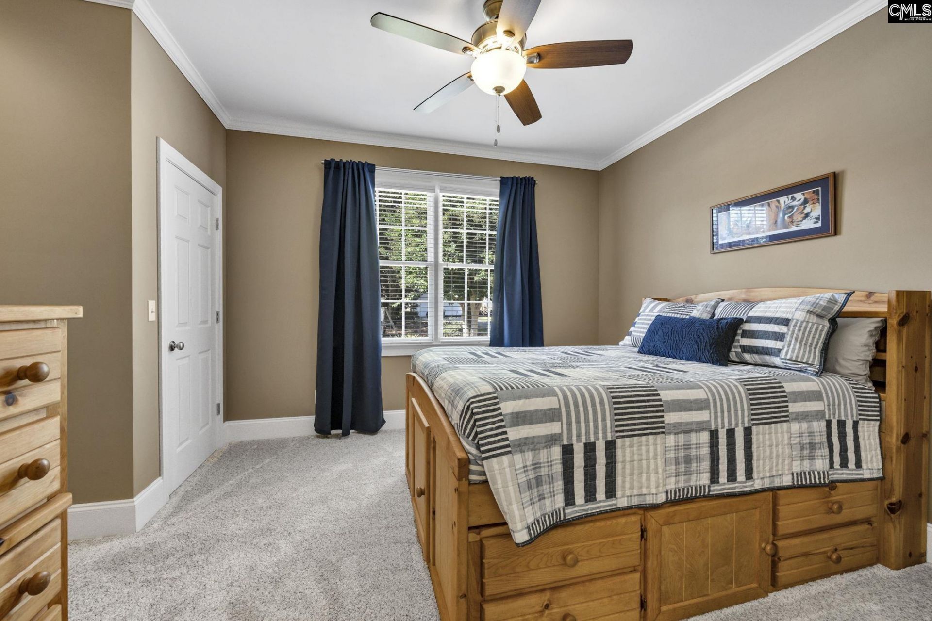 8 Greenside Lane  Photo 34